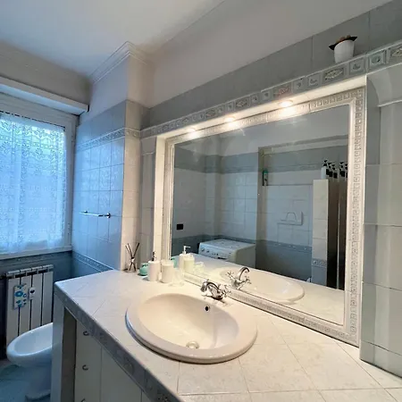 81 Mq, Stazione Trastevere, Sweet רומא