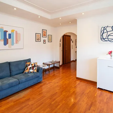 81 Mq, Stazione Trastevere, Sweet רומא